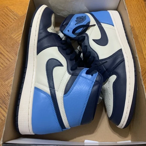 Air Jordan Retro obsidian, Mens size 11 (Used)